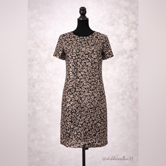 Liz Claiborne Dresses & Skirts - Vintage Liz Claiborne All sequenced printed dress.